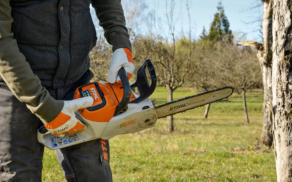 MSA 220 C-B cordless chainsaw