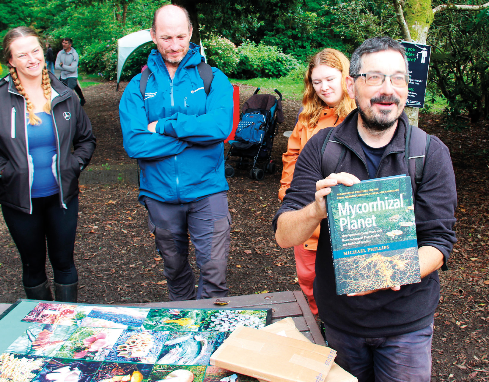 Teifion receiving his book – a thank you from the branch.